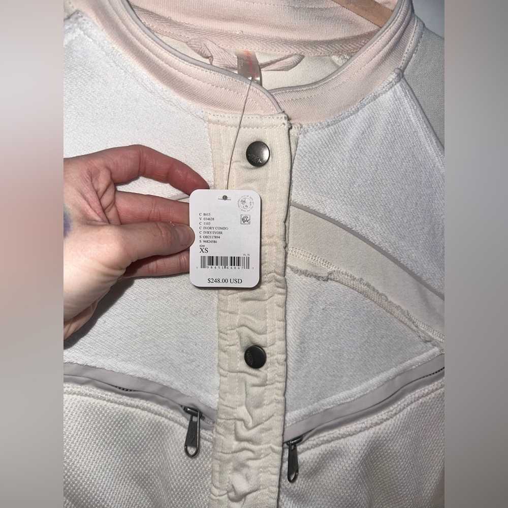 NWT Free People Movement Extra Winnings
Cardi / Ivory Combo - Picture 9 of 10